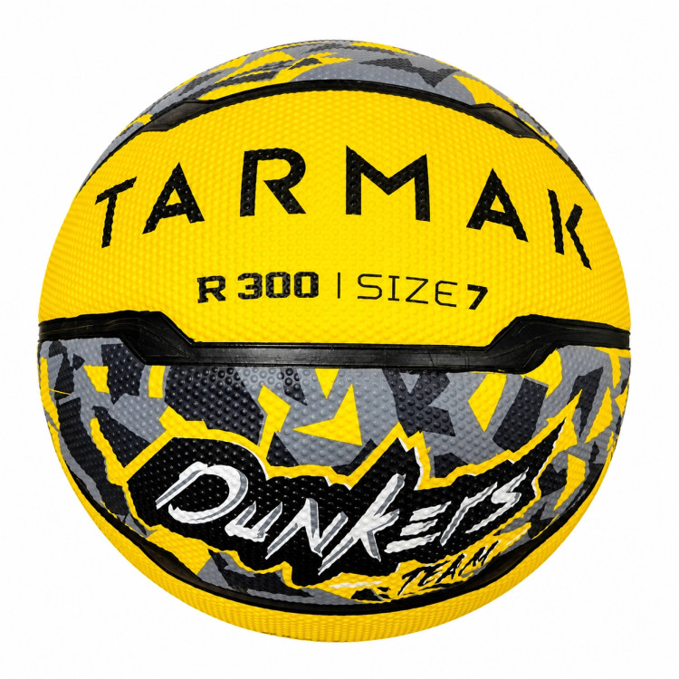 توپ بسکتبال TARMAK سایز 7 مناسب تمرین و مسابقه با رویه مقاوم و استاندارد رنگ زرد