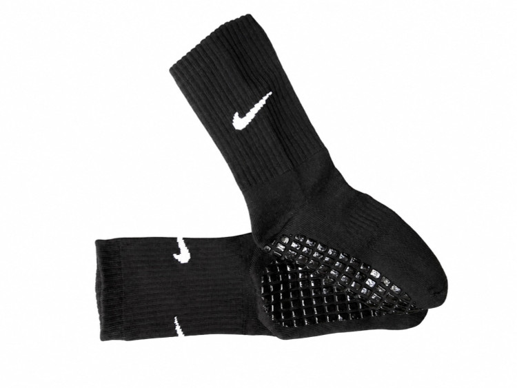جوراب ورزشی استپ دار پسرانه با کف سیلیکونی ضد لغزش و طراحی مناسب فعالیت های ورزشی